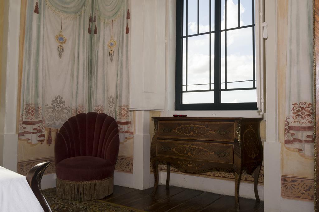 Solar Romantico Anno 1850 Al Hotel Torres Novas Bilik gambar